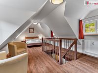 Prodej apartmánu 2+kk ve Pstruží přímo u lanovky skiareálu Plešivec - 5