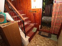 Pěkný domek s pozemkem a zahradou v klidné lokalitě Kbely u Prahy - 12