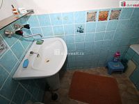 Pěkný domek s pozemkem a zahradou v klidné lokalitě Kbely u Prahy - 15