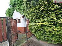 Pěkný domek s pozemkem a zahradou v klidné lokalitě Kbely u Prahy - 17