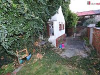 Pěkný domek s pozemkem a zahradou v klidné lokalitě Kbely u Prahy - 25