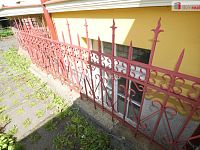 Pěkný prostorný byt 2+1 v přízemí cihlového domu se samostatným vchodem ze zahrady - 24