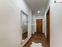 Krásný byt 3+kk po kompletní generální rekonstrukci s vybavením ve druhém patře cihlového domu - 11