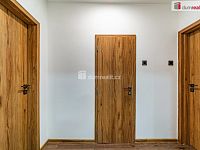 Krásný byt 3+kk po kompletní generální rekonstrukci s vybavením ve druhém patře cihlového domu - 9