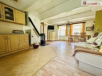 Prodej venkovského stavení v obci Martinice u Dolních Kralovic, okres Benešov - 10