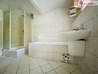 Prodej venkovského stavení v obci Martinice u Dolních Kralovic, okres Benešov - 13