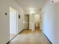 Pronájem podnikatelských prostor v Neratovicích - 11