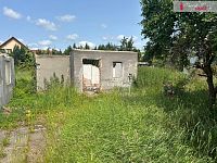 Prodej pozemku k výstavbě rodinného domu, jehož součástí je stavba původního RD - 9
