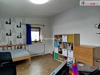 Prodej rodinného domu Ostrov-Vykmanov u Karlových Var - 16