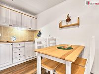 Prodej stylového apartmánového domu Mateřidouška v Chlumu u Třeboně – bazén, sauna, 27 lůžek, výborná obsazenost - 13