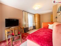 K prodeji, reprezentativní sídlo, rodinný dům 5+kk s terasou, garáží, zahr. domkem, ul. Na Horánku 666, Netolice - 22