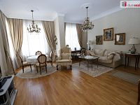 Luxusní designový byt 2+kk v lázeňském centru Mariánských Lázní s garáží a sklepem