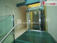 Luxusní designový byt 2+kk v lázeňském centru Mariánských Lázní s garáží a sklepem - 27