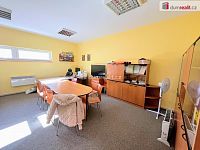 Pronájem komerčních prostor o výměře 822 m2: sklady, garáže, kanceláře v Uherském Hradišti  - 3