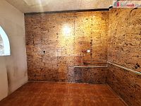 prodej rodinného domu 5+1 105m2 P4 Modřany Nad Soutokem zahrada 712m2 garáž 33m2 bazén - 14