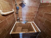 prodej rodinného domu 5+1 105m2 P4 Modřany Nad Soutokem zahrada 712m2 garáž 33m2 bazén - 18