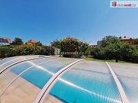 prodej rodinného domu 5+1 105m2 P4 Modřany Nad Soutokem zahrada 712m2 garáž 33m2 bazén - 23