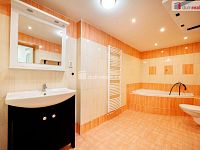 K prodeji, byt 4+1 s terasou a částí na společné zahradě, Chlum u Třeboně - 5