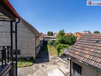 Prodej RD v Bechlíně  - Pohled z ložnice na terasu