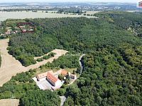 Prodej rodinného domu 280 m2, pozemek 2.444 m2 - Praha Nebušice - 26