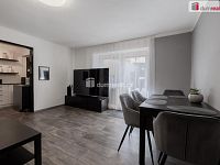 Prodej rodinného domu 280 m2, pozemek 2.444 m2 - Praha Nebušice - 9