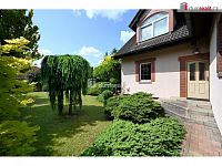 Prodej rodinného domu 6+1, 248 m2 + 63 m2 půda, pozemek 766 m2, cihla, Šestajovice - 12