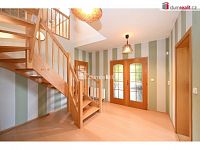 Prodej rodinného domu 6+1, 248 m2 + 63 m2 půda, pozemek 766 m2, cihla, Šestajovice - 16