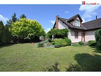 Prodej rodinného domu 6+1, 248 m2 + 63 m2 půda, pozemek 766 m2, cihla, Šestajovice - 3