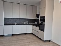 Pronájem komerčních prostor vhodných jako sídlo firmy 2kk, 82,6m2 a lodžie 5,7m2 Plzeň-Plaská ulice 