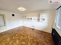 Pronájem bytu 2+1 K Červenému vrchu 739/39 - 4