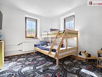 Rodinný dům s komerční budovou a garážemi, Sadov - 10