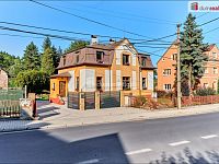 Rodinný dům s komerční budovou a garážemi, Sadov - 14