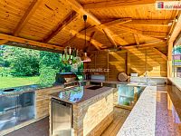 Rodinný dům s komerční budovou a garážemi, Sadov - 16