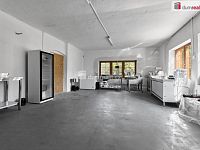 Rodinný dům s komerční budovou a garážemi, Sadov - 19