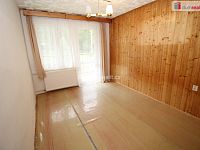 Udržovaný dům 4+kk vhodný k trvalému bydlení ve Starém Sedle u Teplé - 10