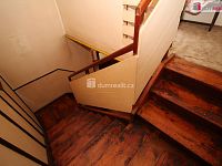 Udržovaný dům 4+kk vhodný k trvalému bydlení ve Starém Sedle u Teplé - 16