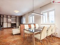 K prodeji, byt 2+kk se šatnou a sklepem, ul. Třeboňská č.p. 213, Hluboká nad Vltavou - 3