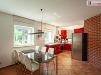 K prodeji, byt 2+kk se šatnou a sklepem, ul. Třeboňská č.p. 213, Hluboká nad Vltavou - 5