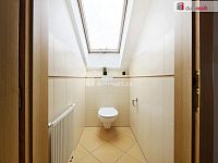 RD 5+kk s garáží, terasou a bazénem - 18