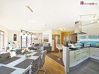 RD 5+kk s garáží, terasou a bazénem - 28
