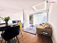 Prodej zrekonstruovaného bytu s garážovým stáním a balkonem - 11