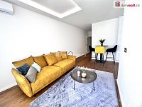 Prodej zrekonstruovaného bytu s garážovým stáním a balkonem - 12