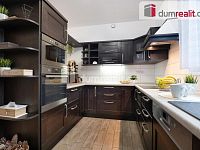 Prodej nízkoenergetického RD 5+kk/G, užitná plocha 179 m2, pozemek 792 m2, Říčany u Prahy, garáž, zahradní domek - 8