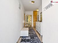 Prostorný byt 4+kk se zahradou v Přezleticích - 21