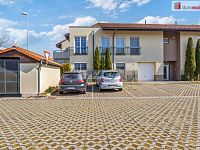 Prostorný byt 4+kk se zahradou v Přezleticích - 27