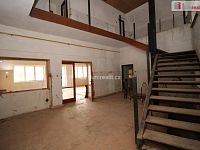 Ubytovací zařízení k rekonstrukci v obci Stříbrná u Kraslic s velkým pozemkem - 3