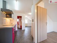 K prodeji, rodinný dům se dvěmi byt. jednotkami, ul. Kosmova č.p. 2828/9, ČB - 24