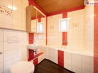 K prodeji, rodinný dům se dvěmi byt. jednotkami, ul. Kosmova č.p. 2828/9, ČB - 15