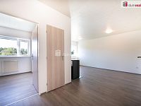 K prodeji, rodinný dům se dvěmi byt. jednotkami, ul. Kosmova č.p. 2828/9, ČB - 19