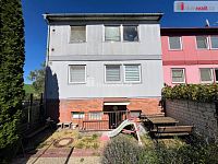 Prodej bytu 3+1 s garáží v domě v Hluku - 14